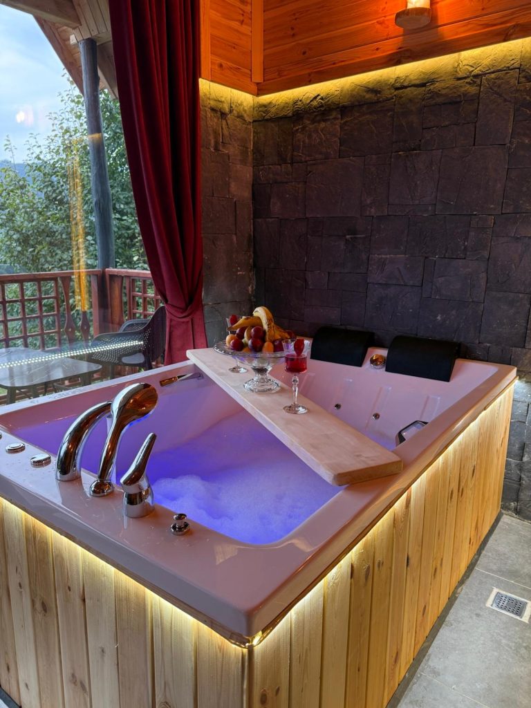 Golikti Dağ Evleri | Jakuzili Bungalov Tatili Çamlıhemşin