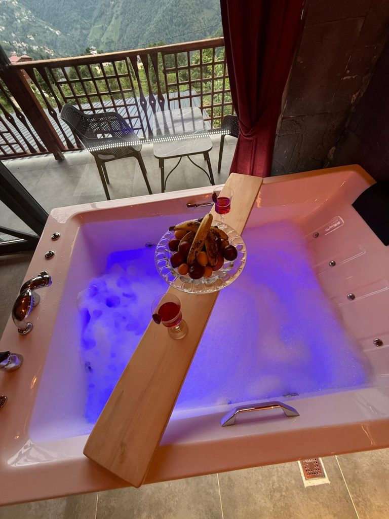 Golikti Dağ Evleri | Jakuzili Bungalov Tatili Çamlıhemşin