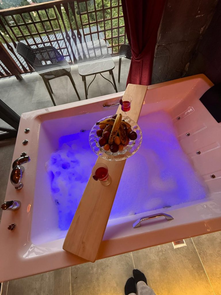 Golikti Dağ Evleri | Jakuzili Bungalov Tatili Çamlıhemşin