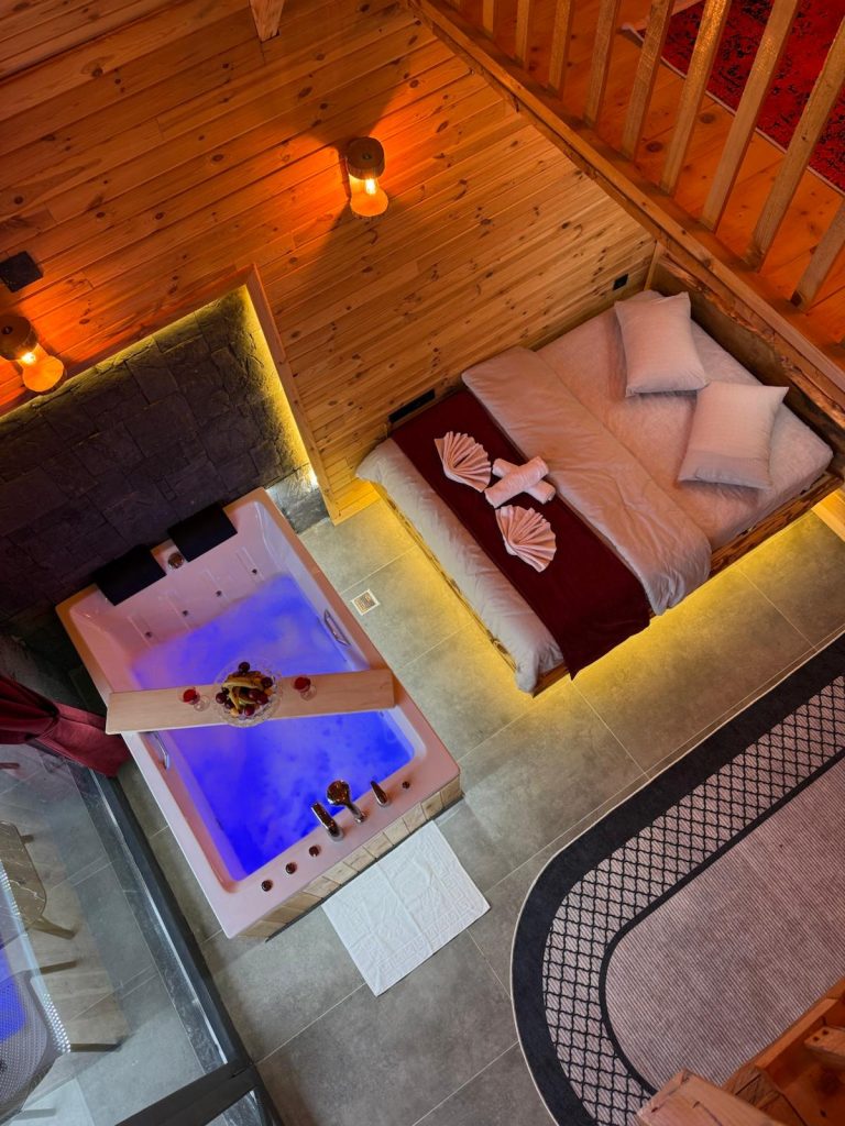 Golikti Dağ Evleri | Jakuzili Bungalov Tatili Çamlıhemşin