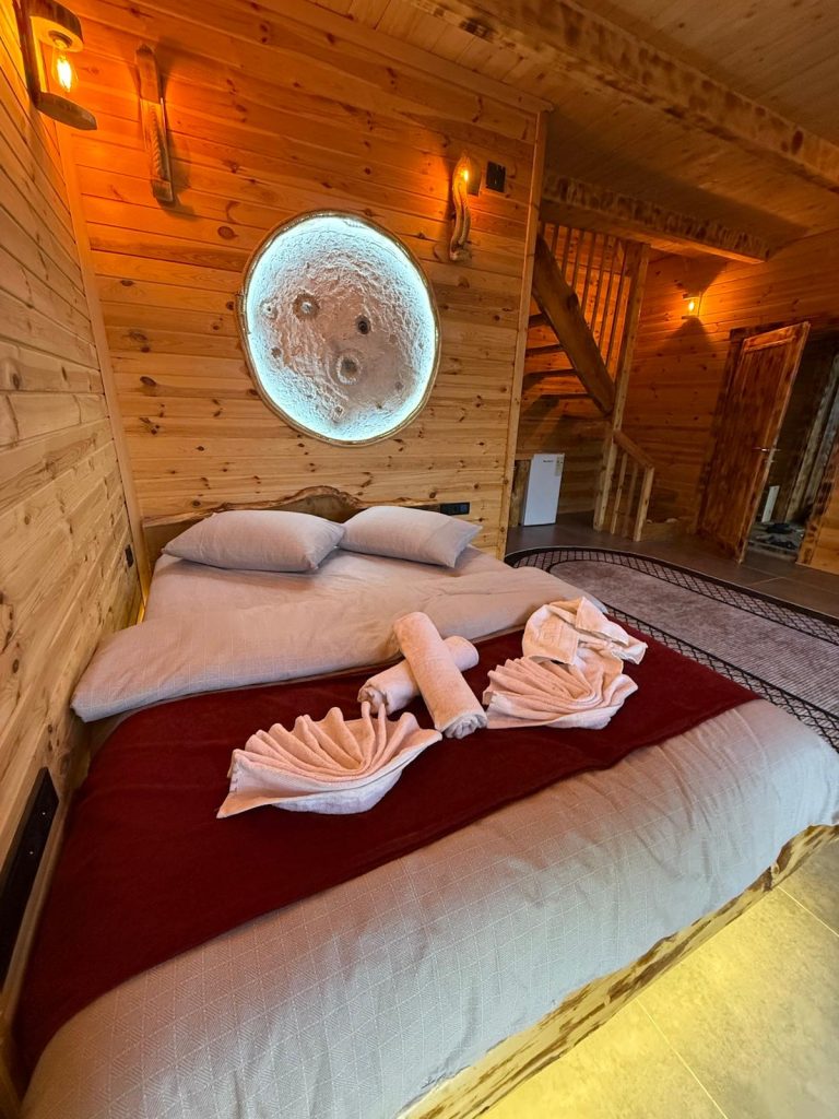 Golikti Dağ Evleri | Jakuzili Bungalov Tatili Çamlıhemşin