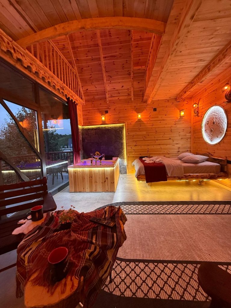 Golikti Dağ Evleri | Jakuzili Bungalov Tatili Çamlıhemşin