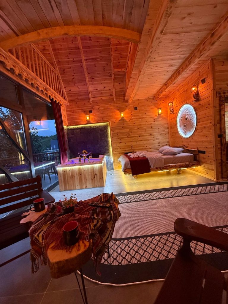 Golikti Dağ Evleri | Jakuzili Bungalov Tatili Çamlıhemşin